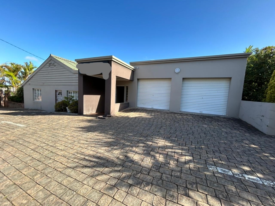 9 Bedroom Property for Sale in Nahoon Eastern Cape
